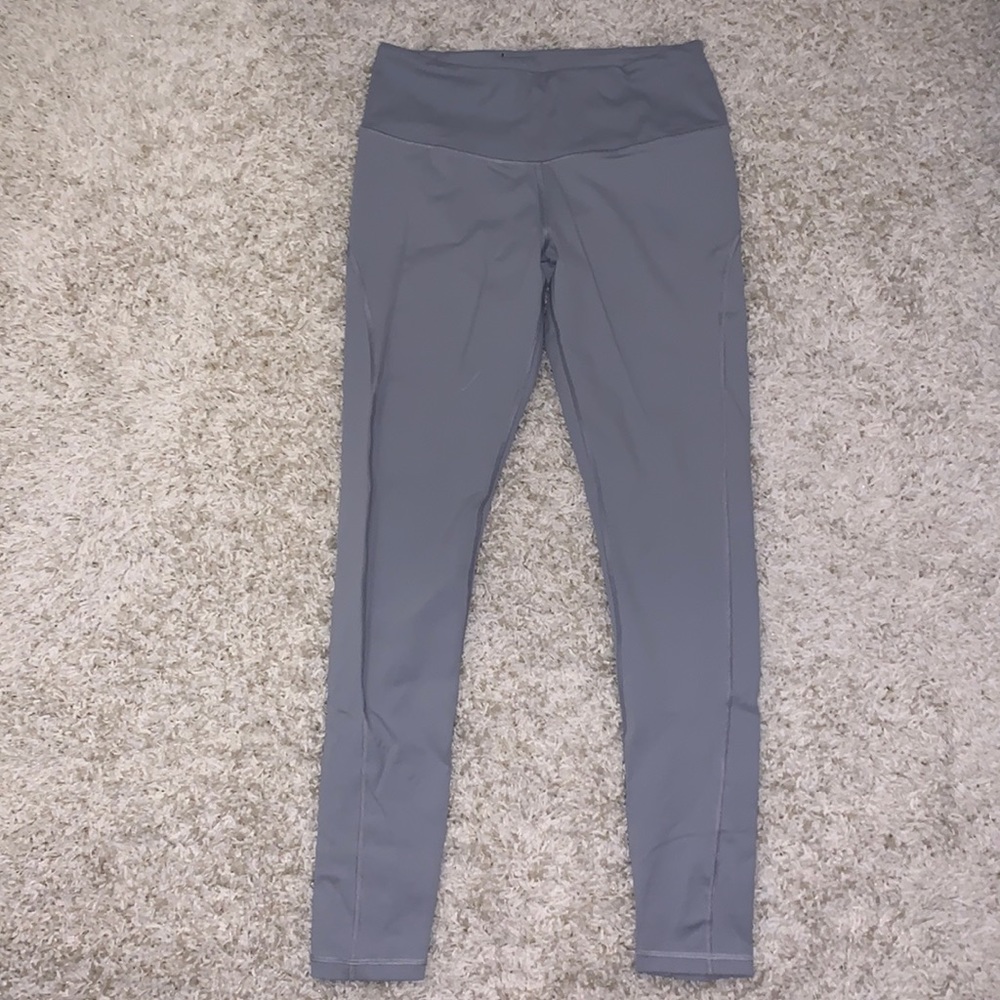 Victoria’s Sport knockout leggings